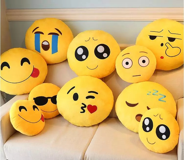 结婚的表情emoji在哪,结婚emoji表情 20款左右emoji表情包任选,摆在床头趣味十足. 参考价:15.